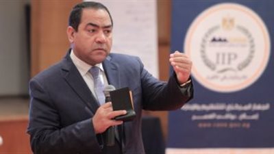 «التنظيم والإدارة»: التسوية لـ718 موظفا وتثبيت أكثر من 4 آلاف آخرين