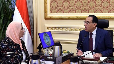 «رئيس الوزراء» يتابع جهود التوسع في برامج الحماية الاجتماعية