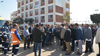 وزير التنمية المحلية يتفقد مشروعات «حياة كريمة» بمركز ملوي بالمنيا