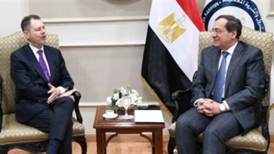 الملا: النموذج المصرى فى تصدير الغاز يتمثل فى التوسع فى العقود الفورية