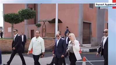 السيسي يتفقد الوحدة الصحية ضمن مشروعات حياة كريمة بقرية الأبعادية بالبحيرة