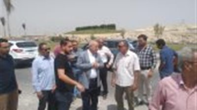 مسئولو «الإسكان» يتفقدون مشروعات مدينة 15 مايو 