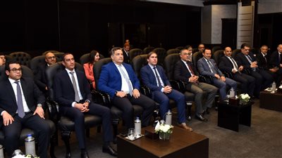 عاجل.. الهيئة العامة للاستثمار تسلم رخصتين ذهبيتين جديدتين 