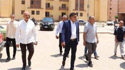 مسئولو وزارة الإسكان يتفقدون المشروعات الجارية في مدينة السادات