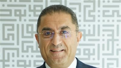 أبوظبي التجاري مصر يتوج بعدد  من الجوائز العالمية