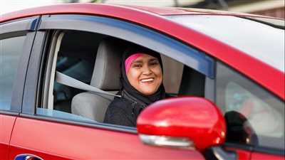 أوبر: 76% من السائقات يحققن الاستقلاق المالي ويعولن أسرهن