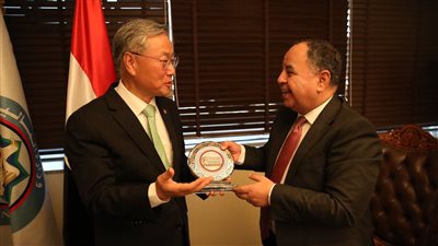 «وزير المالية»: لدينا بنية تحتية متطورة وذكية وخضراء قادرة على تلبية احتياجات الأنشطة الاستثمارية