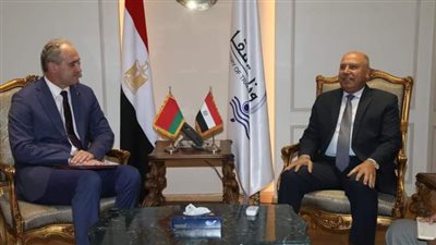 وزير النقل يبحث مع سفير  بيلاروسيا  بالقاهرة  انشاء مصنع في برج العرب لتوطين صناعة الاتوبيسات الكهربائية