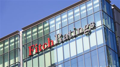 «فيتش» تخفض التصنيف الائتماني لـ البنك الأهلي المصري وبنك مصر إلى-B