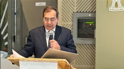 وزير البترول يرأس جلسة نقاشية حول تسريع وتيرة إزالة الكربون خلال COP28