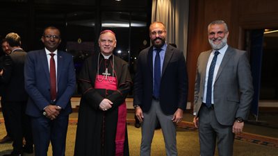 «نيوجيرسي للتطوير العقاري» تبحث مع سفير إستونيا بالقاهرة الفرص الاستثمارية الممكنة