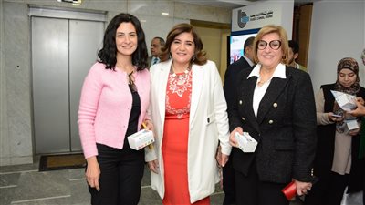 بأيدي المرأة المصرية ..«بنك قناة السويس» يقيم معرضا للمنتجات بمقره الرئيسي 