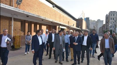 وزير النقل يتفقد مشروع  المرحلة الأولى من مترو الإسكندرية   