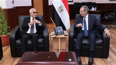 وزيرا الاتصالات والتعليم يبحثان تطوير المنظومة التعليمية
