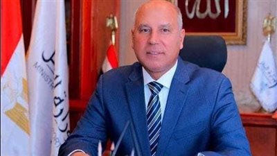 وزير النقل يطمئن على انتظام الحركة المرورية بالطرق التابعة للهيئة العامة