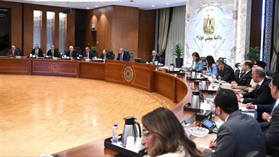 رئيس الوزراء يترأس اجتماع اللجنة العليا لضبط الأسواق وأسعار السلع