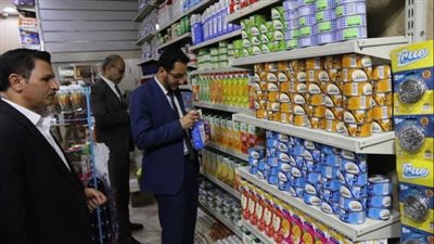 حملات مكثفة للرقابة علي الأسواق  بمنطقتي مدينة نصر ومصر الجديدة 