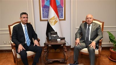 الحكومة تبحث استخدام  النقل النهري والسكك الحديدية لنقل الأقماح والسلع الأساسية