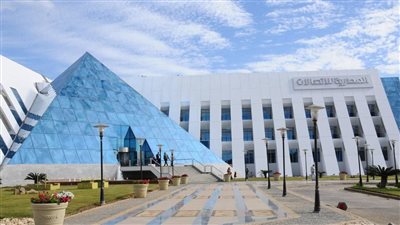 المصرية للاتصالات : نسعي لإقتراض 18 مليار جنيه لإعادة تمويل الإلتزامات قصيرة الأجل