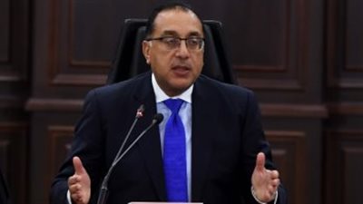 رئيس الوزراء يلتقي وزير الاستثمار السعودي والوفد المرافق له