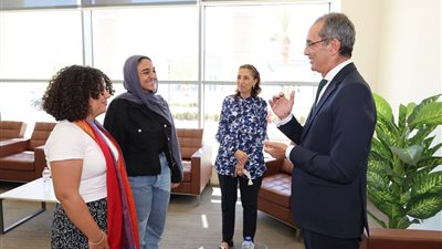 جامعة مصر للمعلوماتية توفد 28 طالباً متفوقاً لاستكمال دراستهم في 