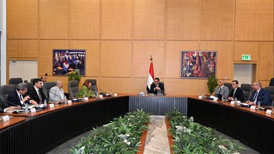 وزير الإسكان يتابع موقف تنفيذ وحدات «سكن لكل المصريين» بالمحافظات والمدن الجديدة