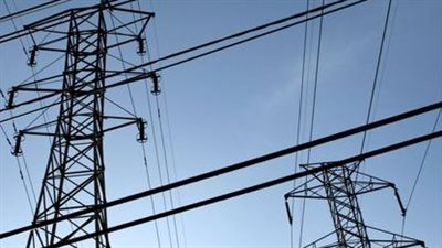 بلومبيرج: بدء التشغيل التجريبي للمرحلة الأولى لخط الربط الكهربائي مع السعودي 