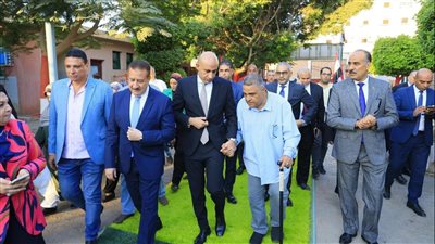 وزير التربية والتعليم يتفقد مدارس المنوفية لمتابعة انتظام العام الدراسى