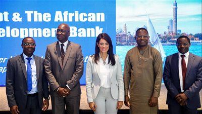 التخطيط: تنفيذ 16 عملية للقطاعين الحكومي والخاص بقيمة 1.46 مليار دولار