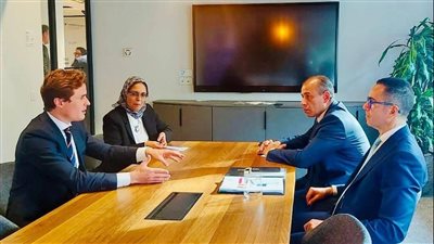 «الخطيب» يبحث مع «Deme Hyport Energy» تطورات مشروعها في مصر لإنتاج الهيدروجين الأخضر