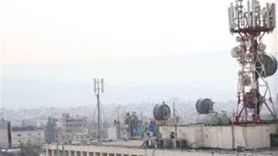 تنظيم الاتصالات يضبط شبكتين غير شرعيتين لبث وتوزيع الإنترنت