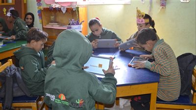 اورنچ توسع مشروع المدارس الرقمية إلى 100 مدرسة في 2024