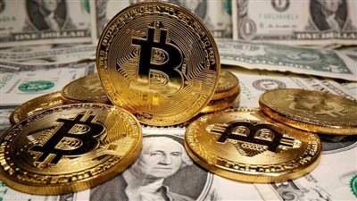 البيتكوين يصعد فوق الـ82 ألف دولار  