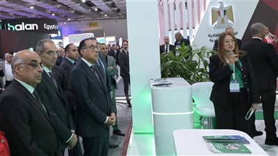 رئيس البريد يستعرض جهود تطوير الخدمات للمواطنين خلال زيارته لمعرض Cairo ICT 2024  