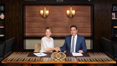 بتكلفة استثمارية 100 مليون دولار أبوظبي للاستثمارات السياحية توقع اتفاقية مع أكور الفرنسية لإدارة فندق سوفيتيل