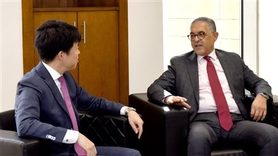 العامة للاستثمار وبنك اليابان يبحثان آليات تمويل الاستثمار في قطاع الهيدروجين الأخضر