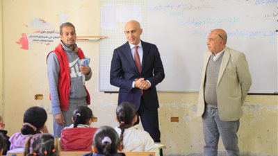 وزير التعليم يوجه بإرسال لجان لمدرستي 