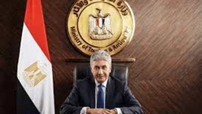 السياحة: غرف عمليات ولجان متخصصة لمتابعة تطورات حادث غرق يخت مرسى علم