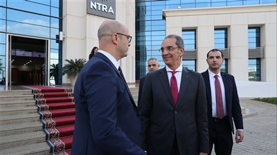 وزارة الاتصالات ترفع شعار المواطن أولًا وتضاعف جزاءات شركات المحمول