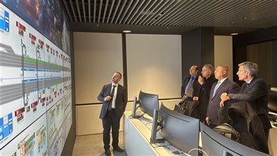 وزير النقل يزور مركز التحكم الرئيسي لجميع الطرق والمحاور بإيطاليا