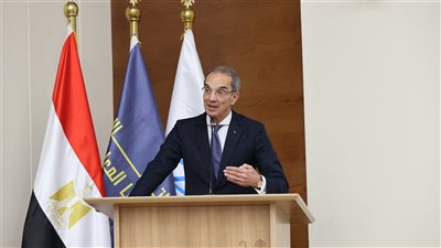 وزير الاتصالات يشهد حفل تخريج 2000 متدرب من أكاديمية المواهب المصرية