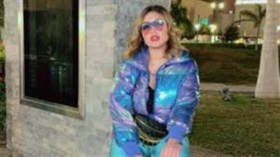 بعد تصالحهم.. إخلاء سبيل البلوجر هدير عبدالرازق ووالدها وخطيبها السابق