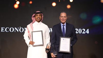 جائزة الاقتصاد العالمي تكرم رؤساء شركة المطورون العرب القابضة في دبي