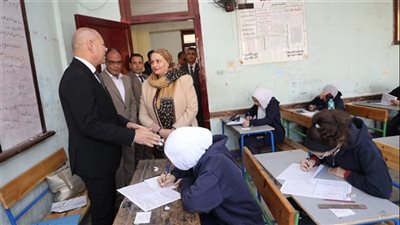 امتحانات الشهادة الإعدادية.. استبعاد 4 رؤساء لجان بالقاهرة بسبب عدم الالتزام بالتعليمات