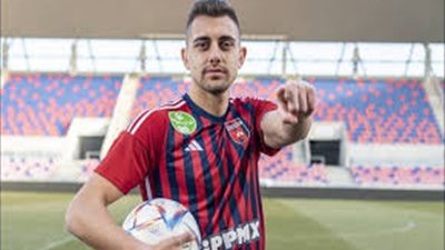 تفاصيل مفاوضات النادي الأهلي مع جراديشار.. اتفاق اللاعب تم والتفاوض مع ناديه