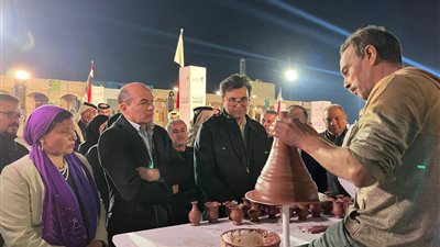 وزير الثقافة يتفقد الاستعدادات النهائية لانطلاق فعاليات الأيام الثقافية المصرية في قطر 