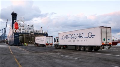 النقل تدعو للاستفادة من خط 