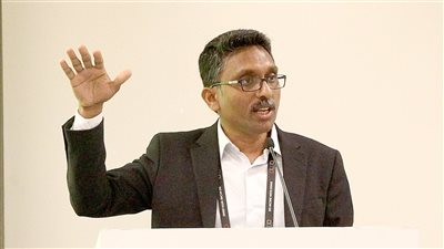 زوهو تدفع بتقنية وكلاء الذكاء الاصطناعي من خلال 