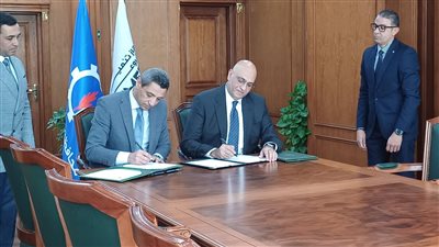 جهاز تنمية المشروعات يمول 100 تاكسي جديد بالتعاون مع محافظة السويس