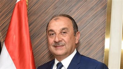 وزير قطاع الأعمال العام يبدأ جولة تفقدية لمصانع وشركات تابعة جنوب الصعيد